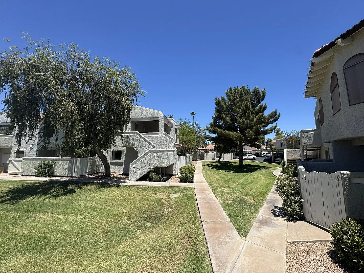 PM A1156: 850 S River Dr. #2067 — Photo 3