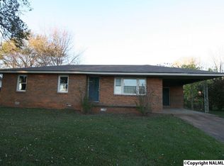 426 Clearview St SW, Decatur, AL 35601