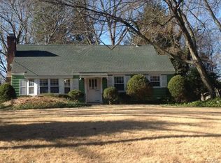 68 Oriole Ln, Trumbull, CT 06611