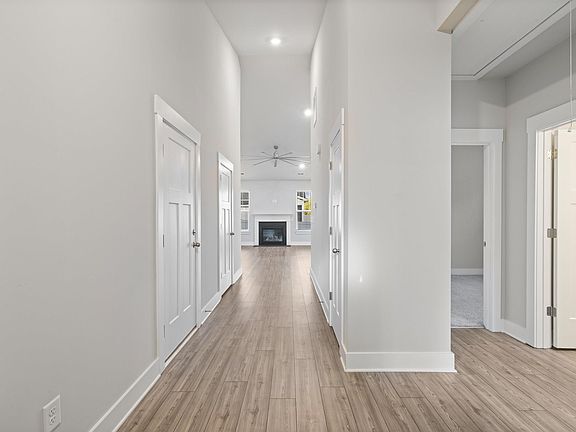 4th image of 107 Amadahy Ln