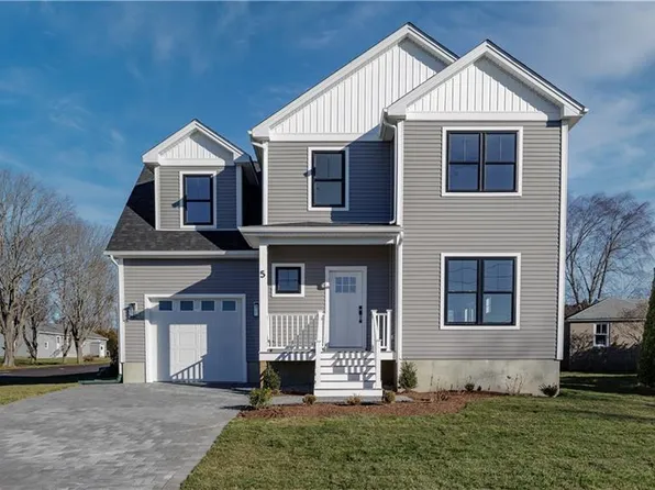5 Pauline St, Westerly, RI 02891