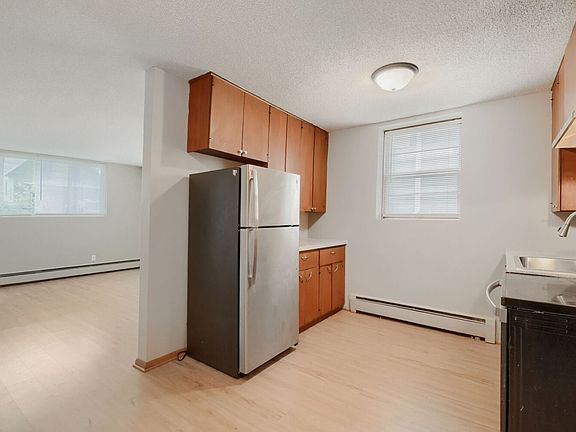 5th image of 3410 Harriet Ave APT 101