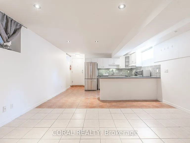 49 Jerome St #LOWER — Photo 7