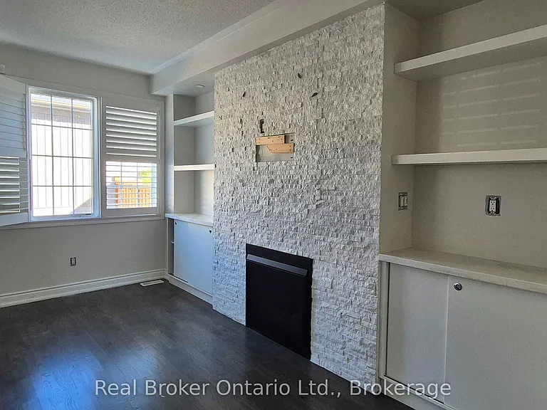 172 McBride Ave — Photo 3