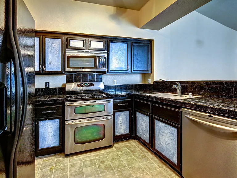 1508 Blackcombe St #202 — Photo 8
