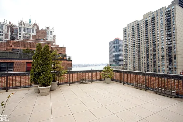 Sold by Brown Harris Stevens | media 7