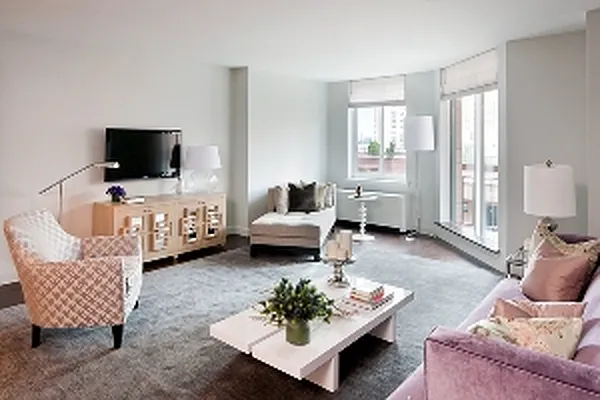 Sold by Corcoran | media 14