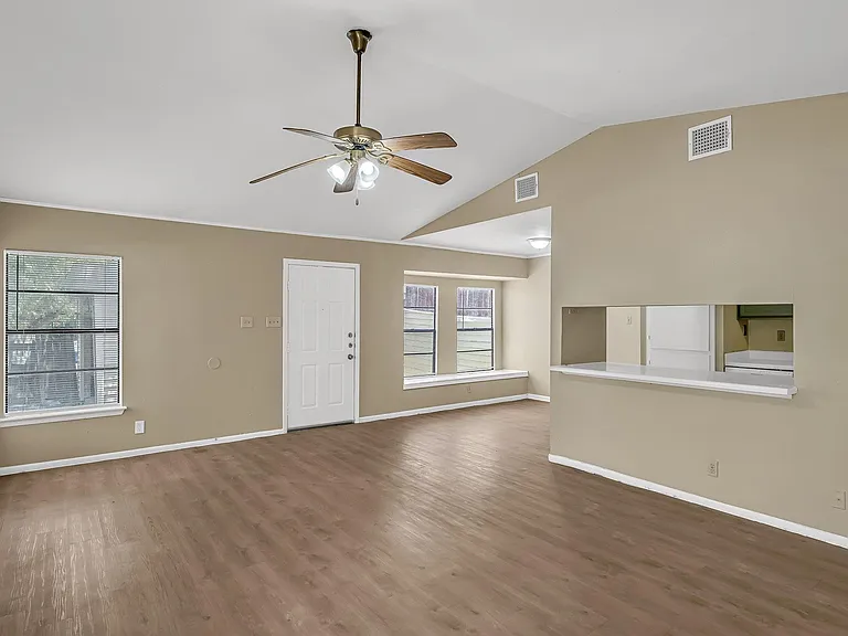 1325 Bayou Dr — Photo 9