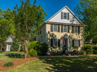 915 Law Ln, Mount Pleasant, SC 29464