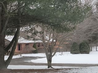 5221 Country Squire Rd, Dryden, MI 48428