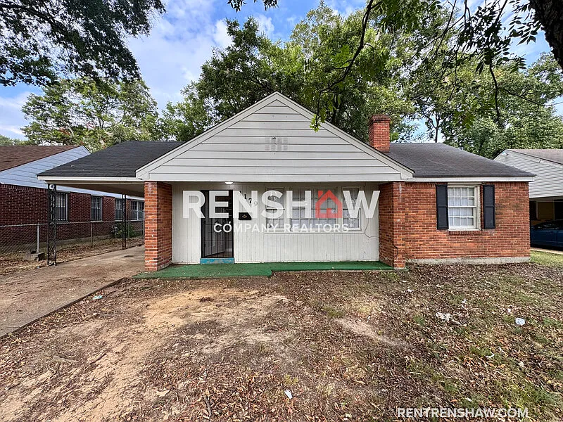 3 bed, 1.0 bath, 958 sqft, $1,095 — Photo 1
