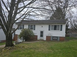 1367 Cavitt Rd, Monroeville, PA 15146