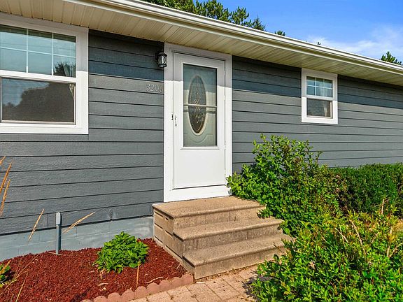 3rd image of 3206 CECIL STREET