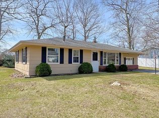 129 Patricia Dr, Bellingham, MA 02019