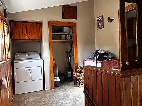 5th image of 1953 143rd Ave