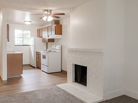 5th image of 1346 NE 183rd Ave