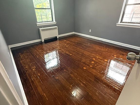 3rd image of 425 Mount Prospect Ave APT 310