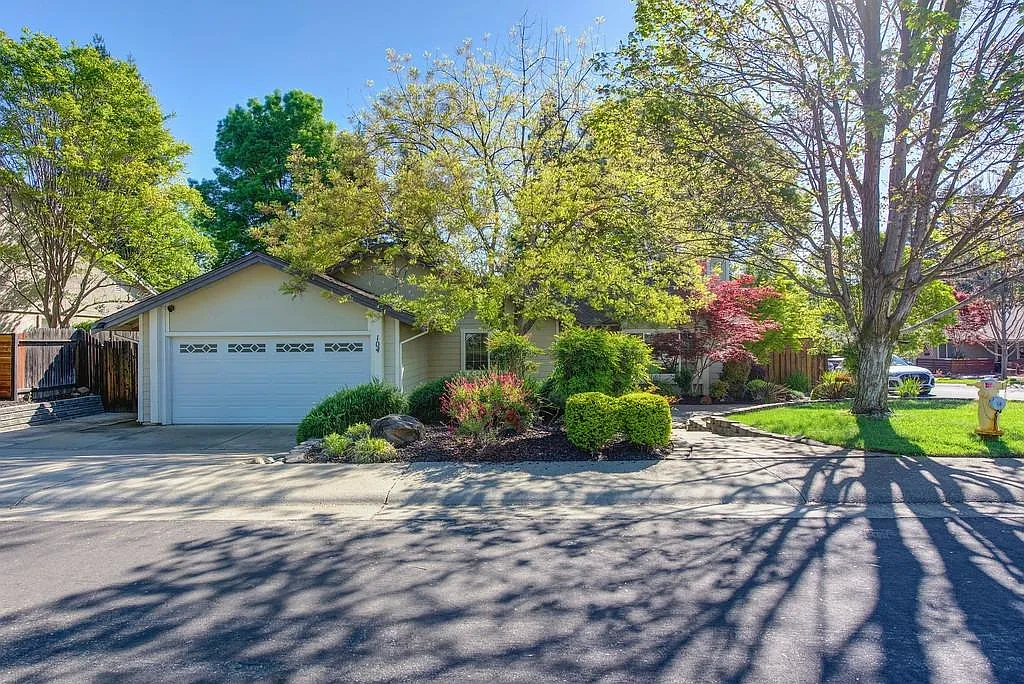 104 Cradle Bar Ct photo 1