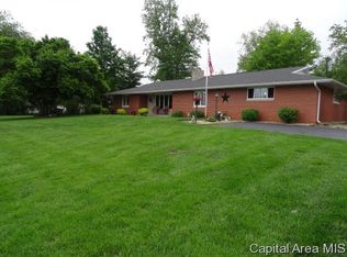 1530 State Route 100, Bluffs, IL 62621