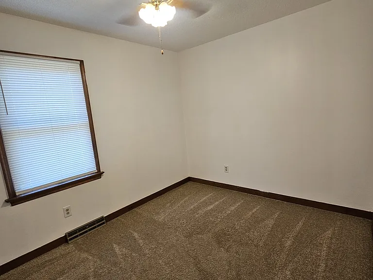 7090 Bruce Academy Ct — Photo 12