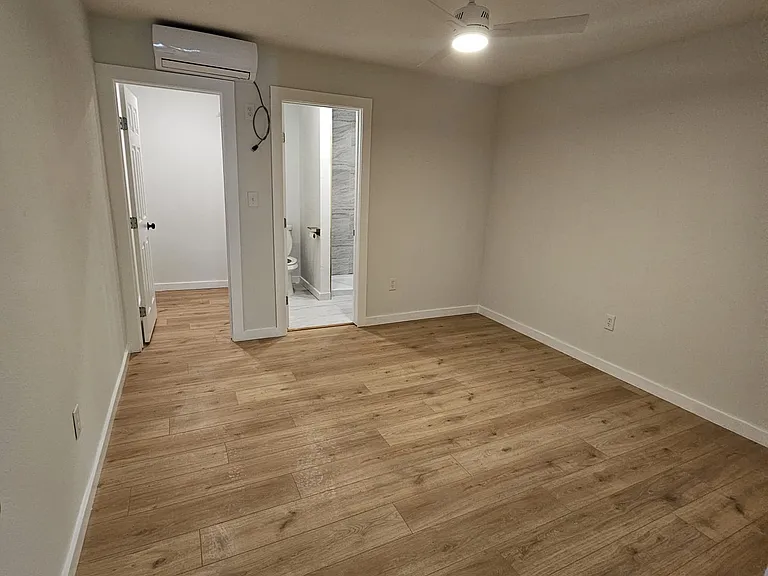 814 S Lyon St — Photo 11