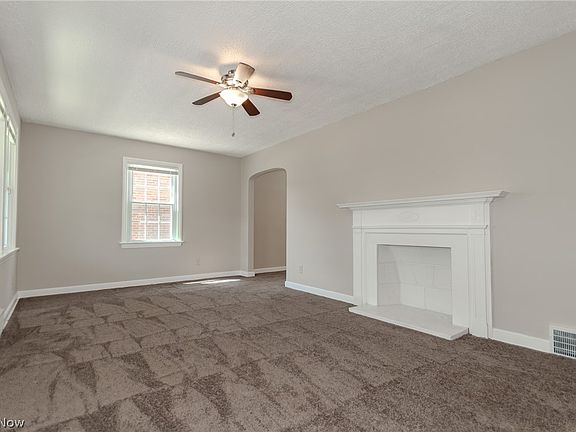 3rd image of 360 E 248th St