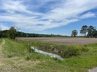 2nd image of 201 Richardson Road