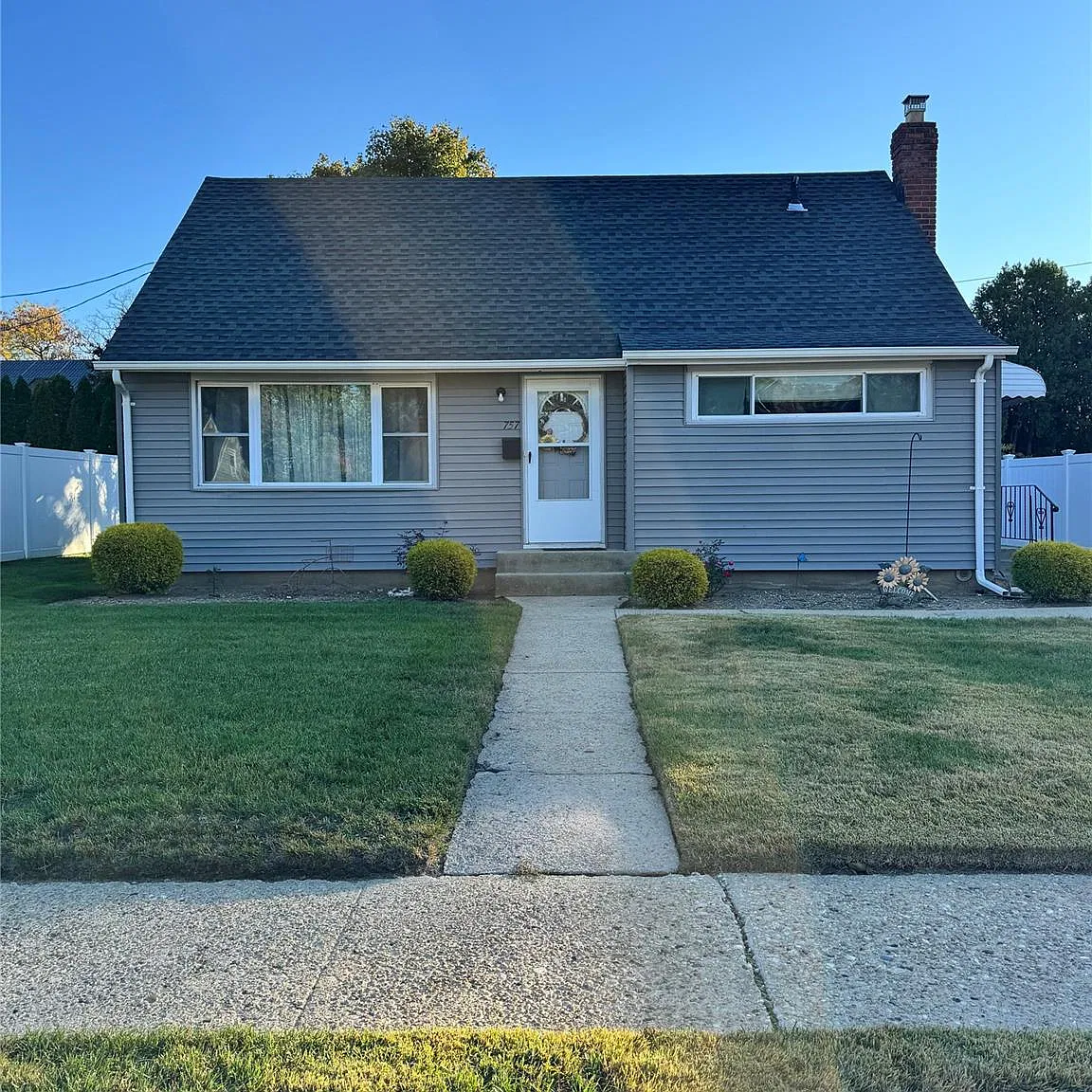 4 bed, 1.0 bath, 1182 sqft, $3,950 — Photo 1