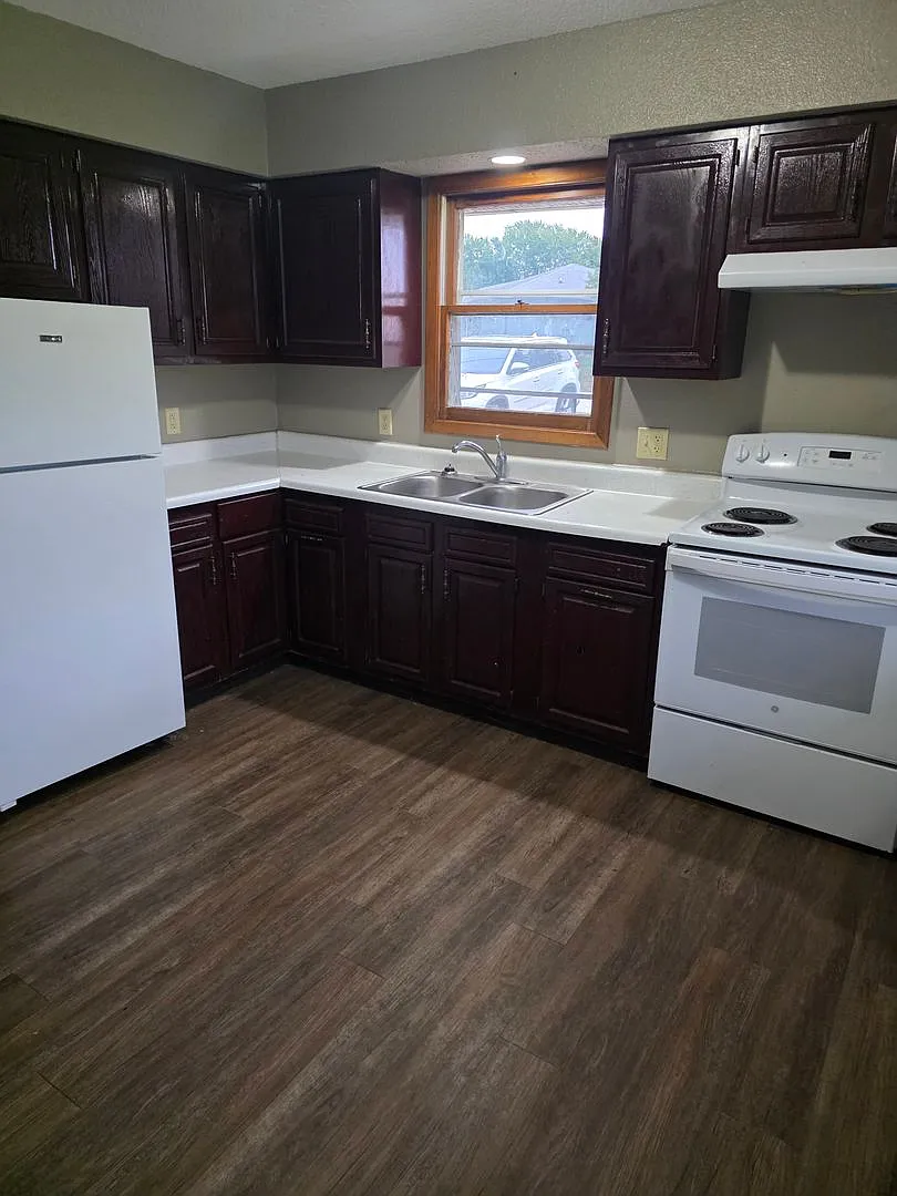 Cayuga Street LLC — Photo 1