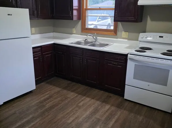 Cayuga Street LLC, 704 S Cayuga St #2, Pomeroy, IA 50575