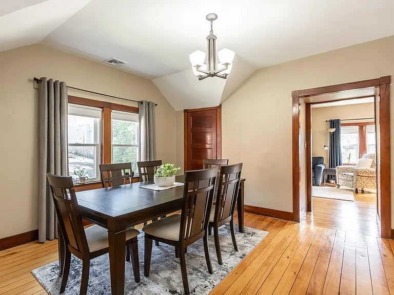 256 Maple St #3 — Photo 11