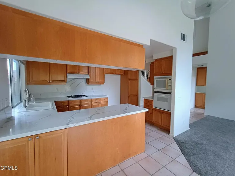 1405 La Culebra Cir — Photo 18