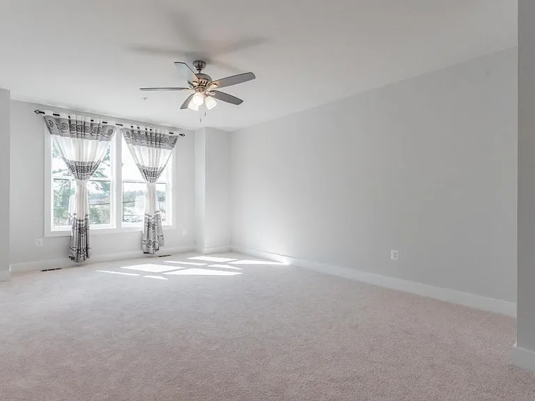 2620 Lassen Walk #A — Photo 32