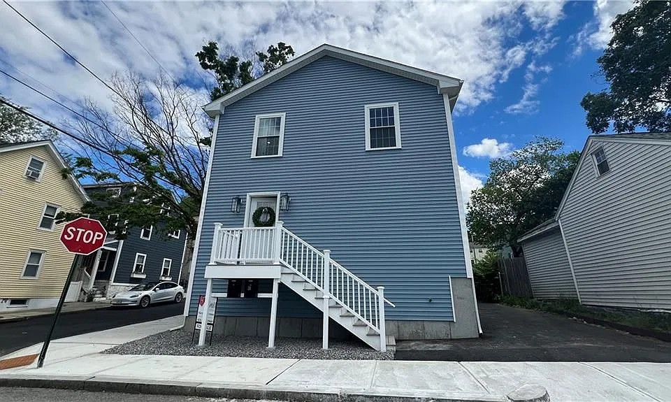 31 Padelford St #1