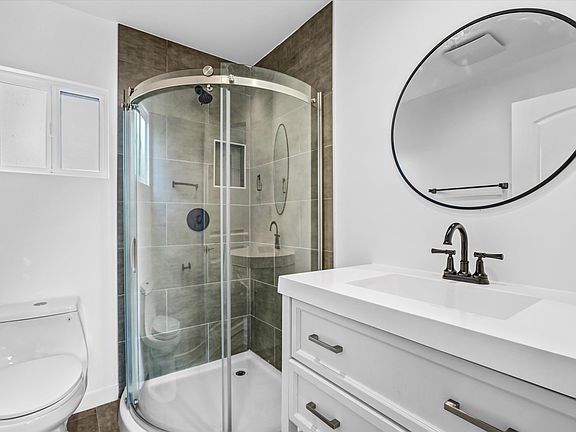 4th image of 22022 Buena Ventura St