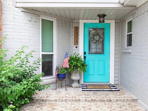 4th image of 2431 Laura Ln