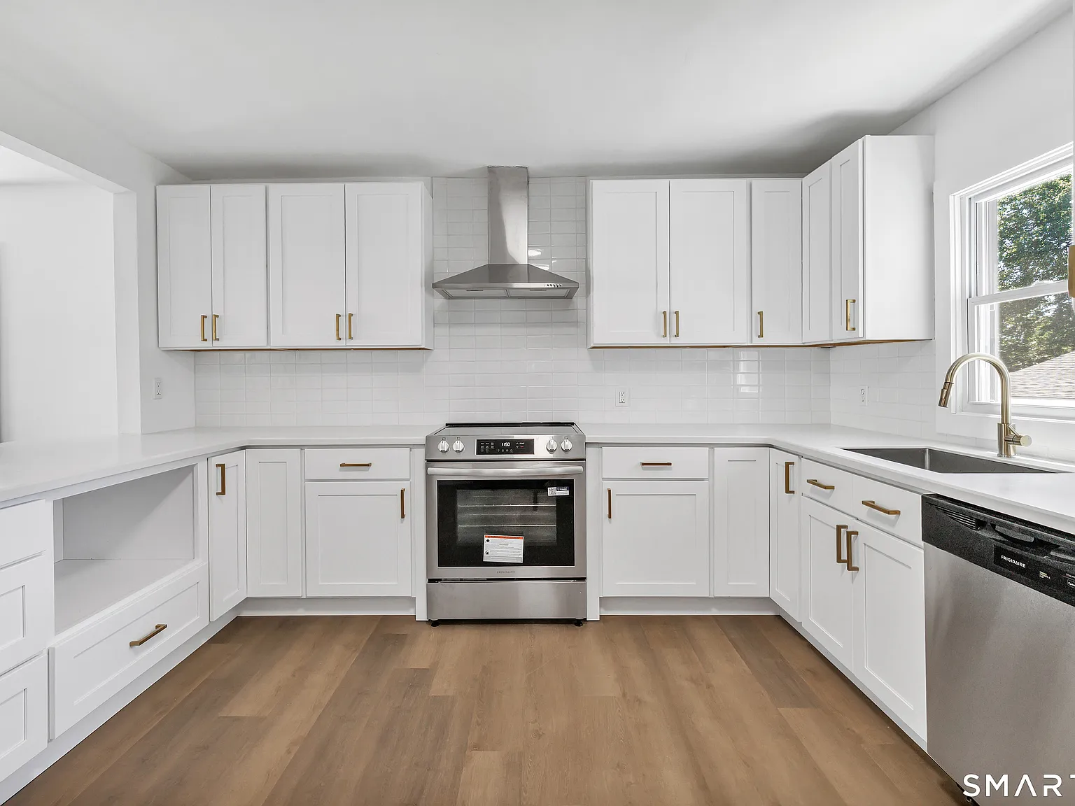 3 bed, 2.5 bath, 1776 sqft, $3,800 — Photo 3