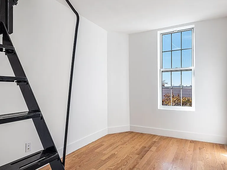477 Fairview Ave #3L — Photo 15