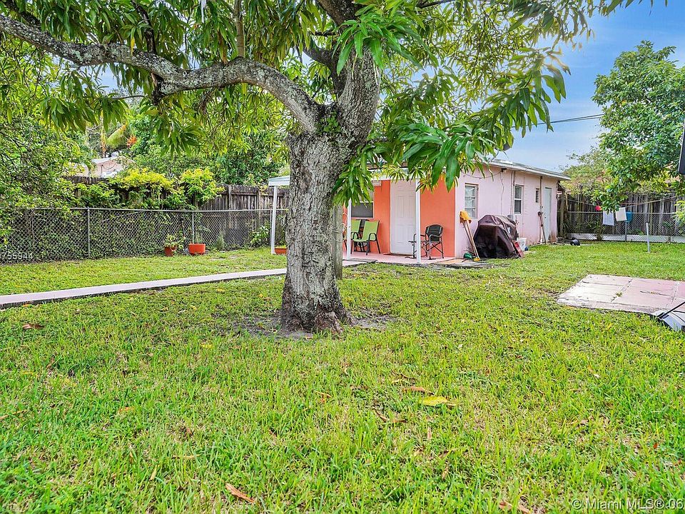 1st image of 1020 NW 31st Ave #2