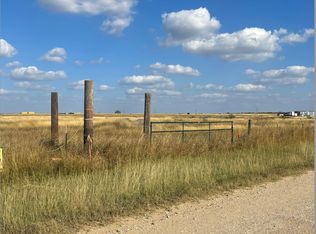 10 County Road 101, Floresville, TX 78114