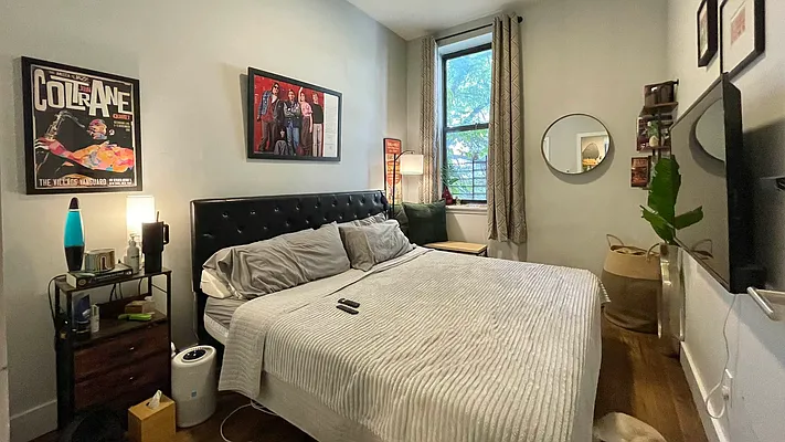 Rented by Strivers Management Group Corp (Brokerage) | media 21