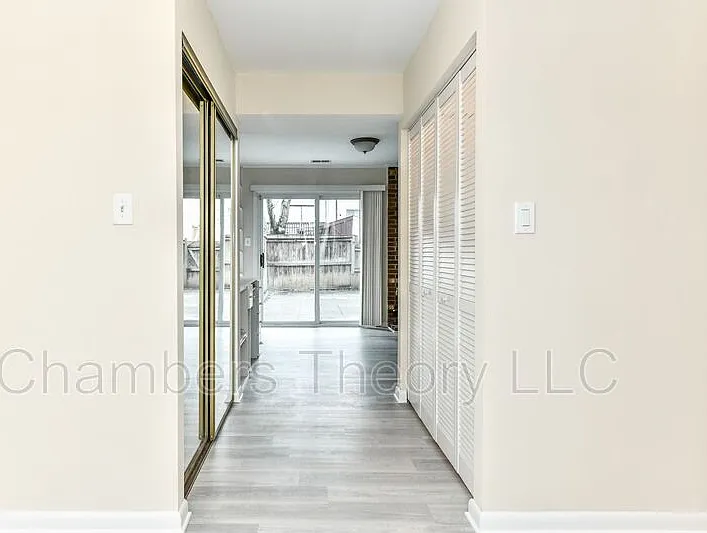 8088 Edinburgh Dr — Photo 28