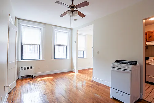 58 Queensberry St #9 Photo 1