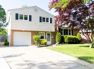 68 Forbes Ter, North Tonawanda, NY 14120