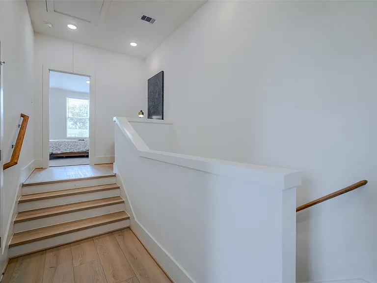 862 Paul Quinn St #B — Photo 18