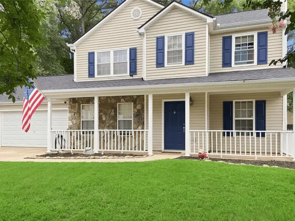 900 Willow Springs Ct, Loganville, GA 30052