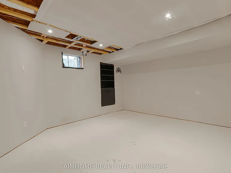 6 Prescott Cres — Photo 9