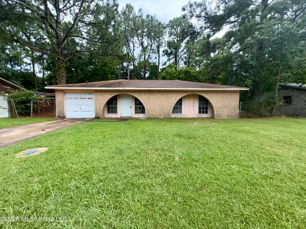 1937 Pamela Dr, Gautier, MS 39553