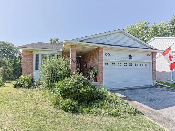 326 Darlington Cres, Newmarket, ON L3Y 6N4