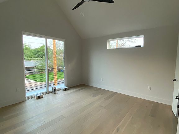 4th image of 4424 Hank Ave #3